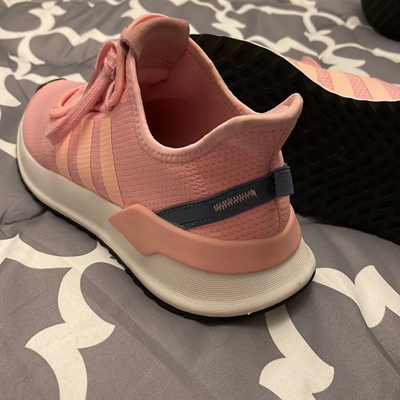 EBarelyUC baby pink ADIDAS - Picture 2 of 3